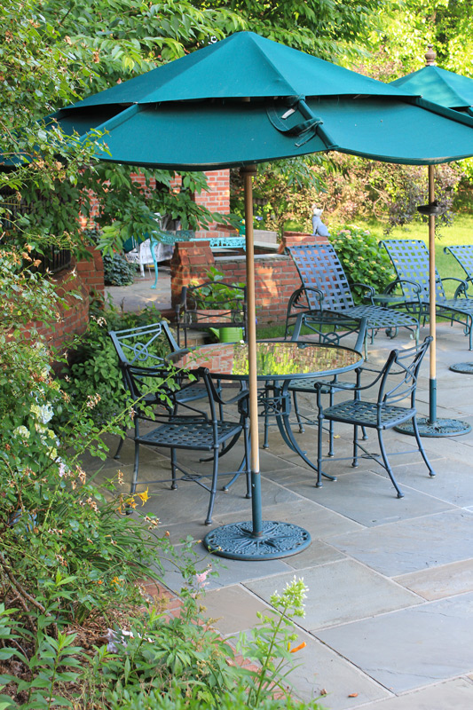 patio-table-timeless-gardens-ny