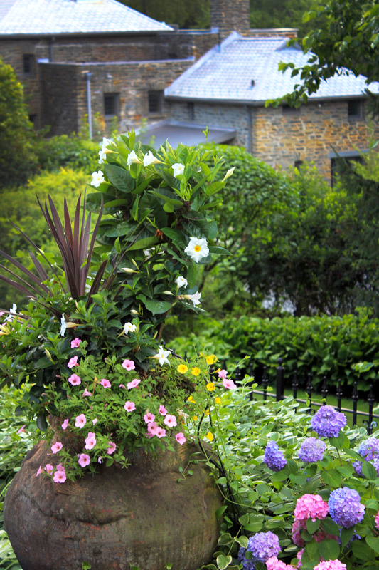 pot-rounded-timeless-gardens-ny