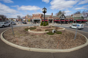 traffic-circle-before-timeless-gardens-ny